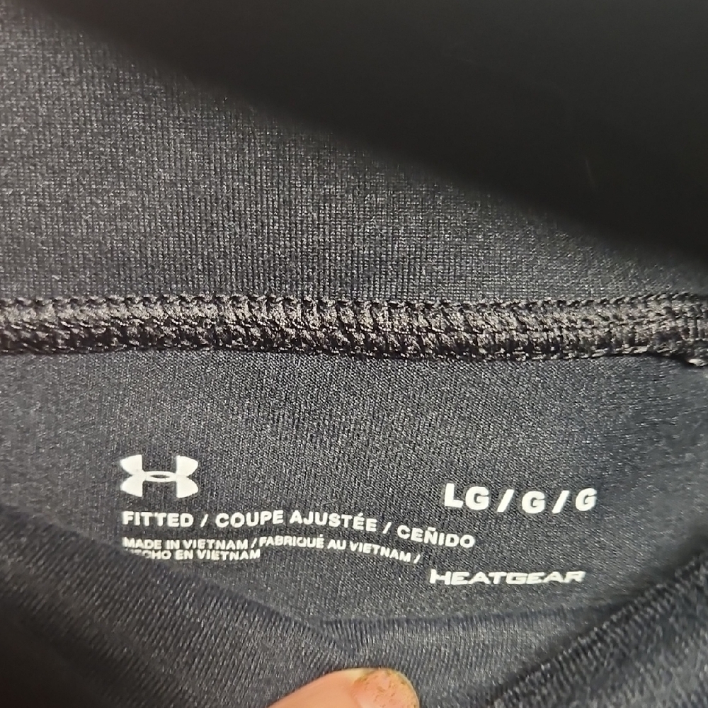 Under Armour Black and Gray Patterned Leggings - Picture 2 of 3